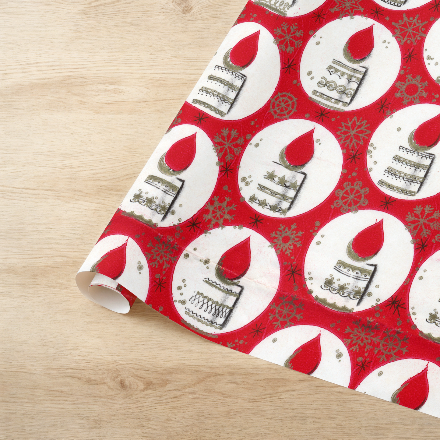 White Circle Candles